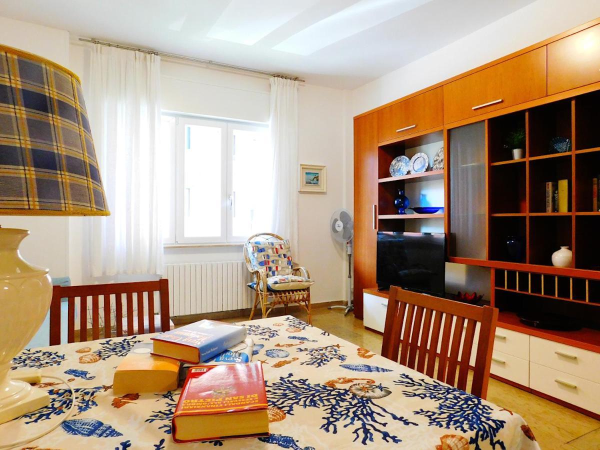 Fantastico appartamento in centro! Levanto Esterno foto